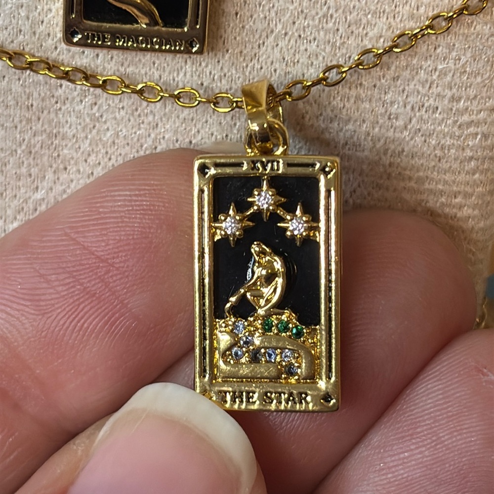 NEW Stainless Steel Tarot Card Pendant and Chain - Picture 6 of 6